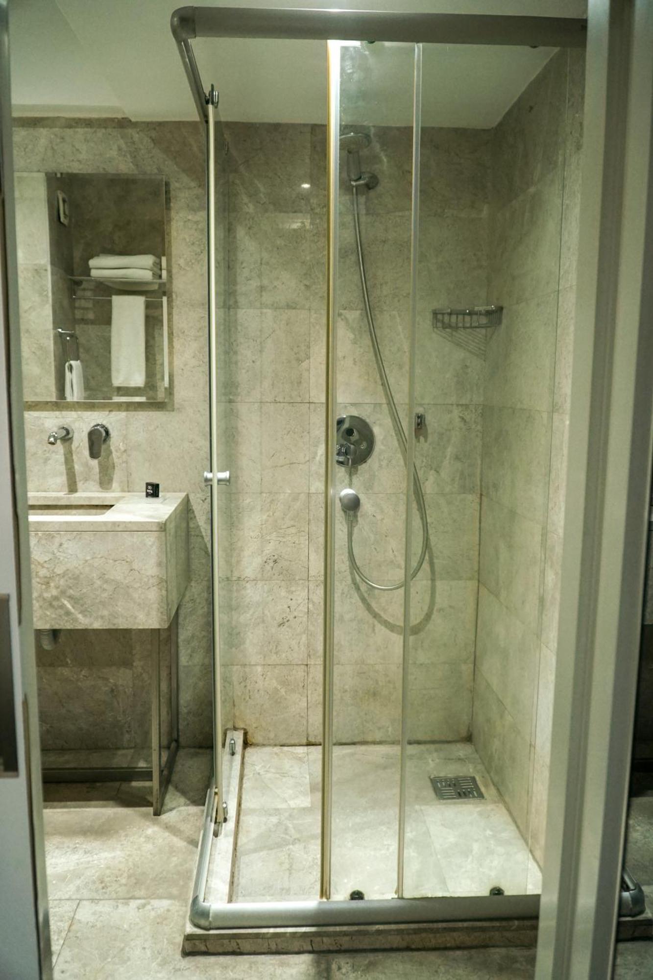 En Otel Karaca Eskişehir Ngoại thất bức ảnh