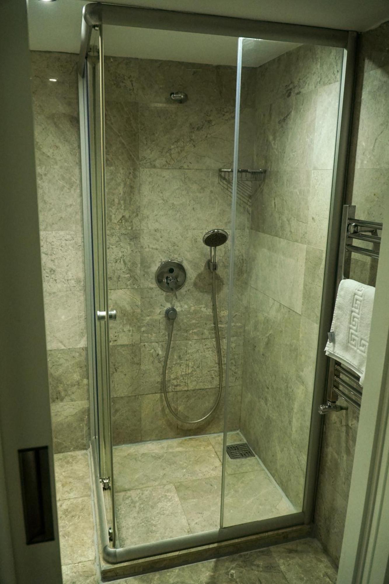 En Otel Karaca Eskişehir Ngoại thất bức ảnh