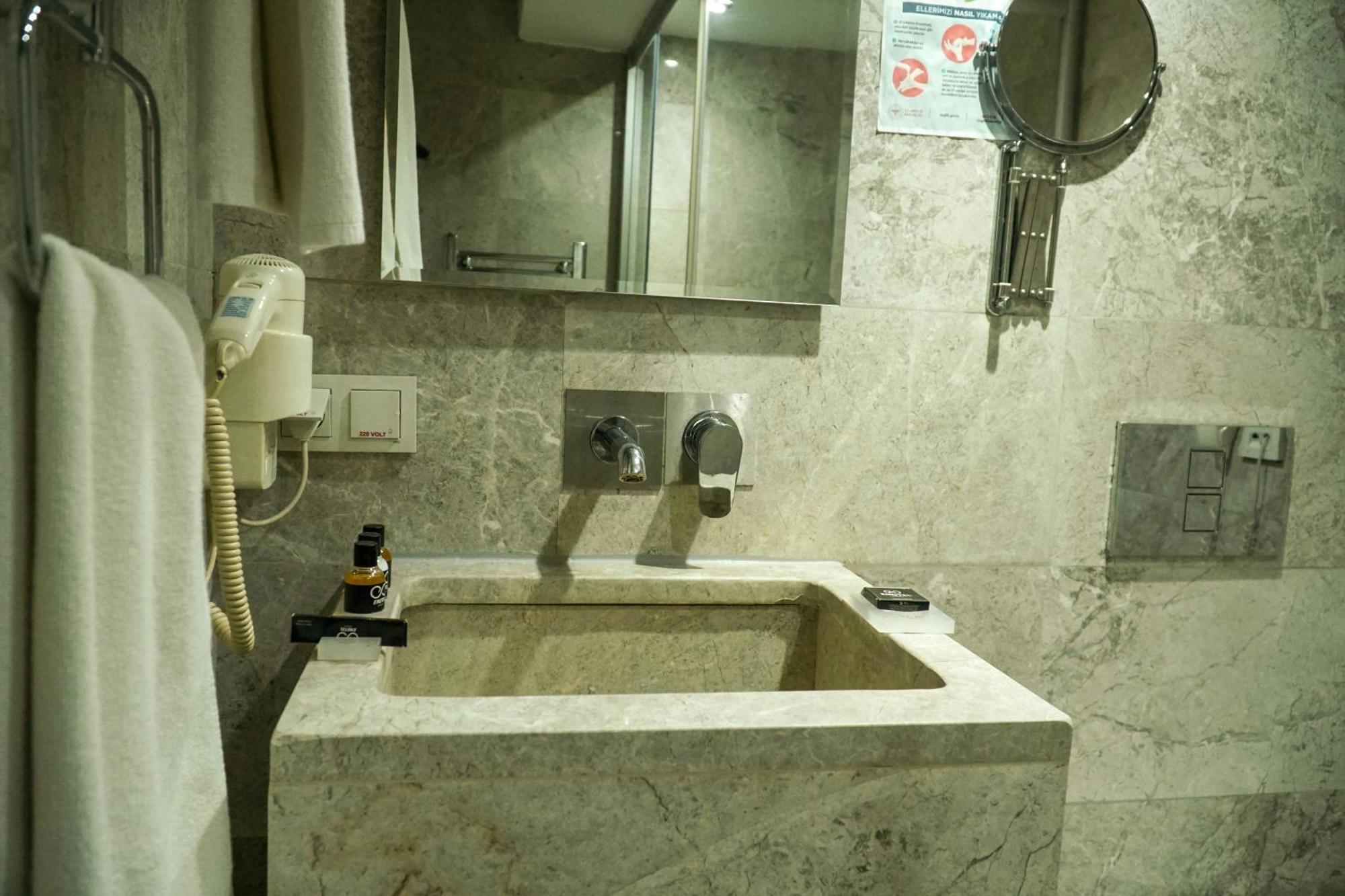 En Otel Karaca Eskişehir Ngoại thất bức ảnh