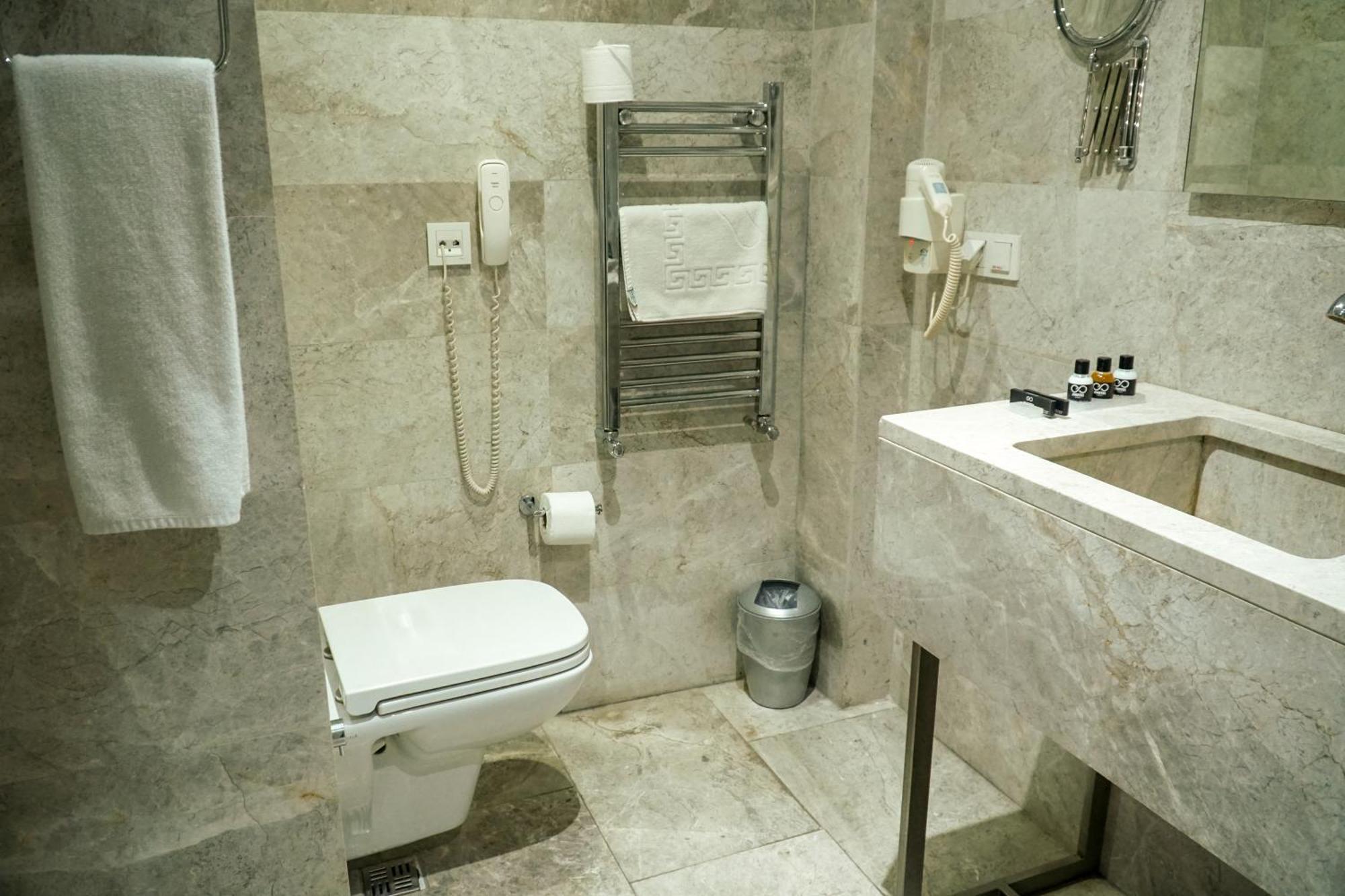 En Otel Karaca Eskişehir Ngoại thất bức ảnh